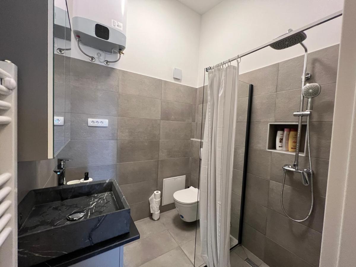 Ljubljana Studios Bagian luar foto